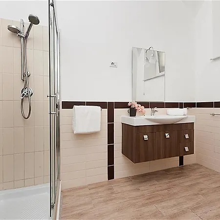 Apartment Friendly Rentals Amour