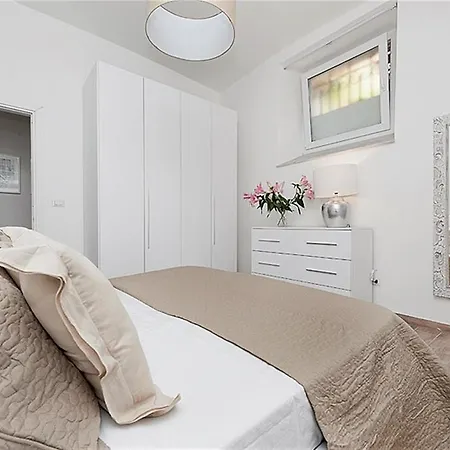 Apartment Friendly Rentals Amour Rome